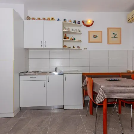 Marina Apartamento *