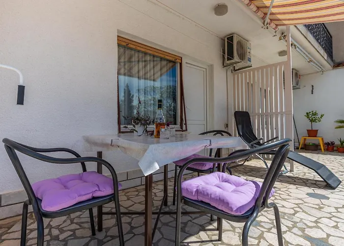 Marina Apartman
