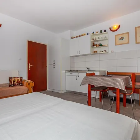 Apartament Marina *